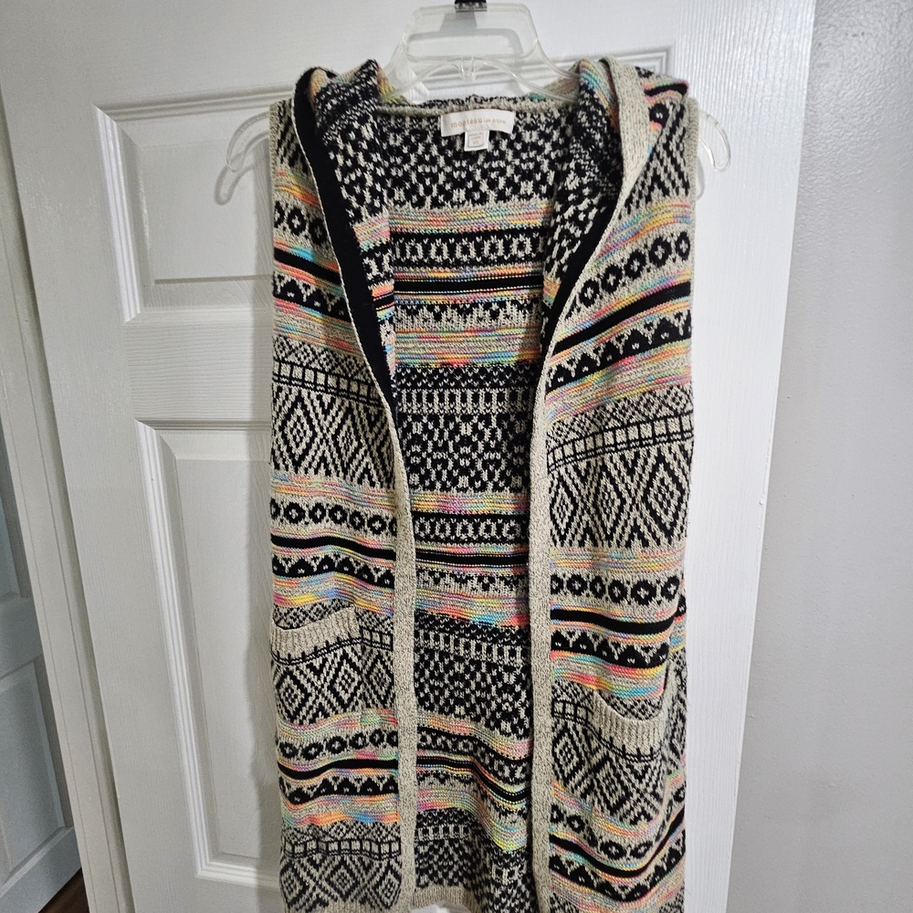 Monteau Black and Cream Patterned Women's Cardigan